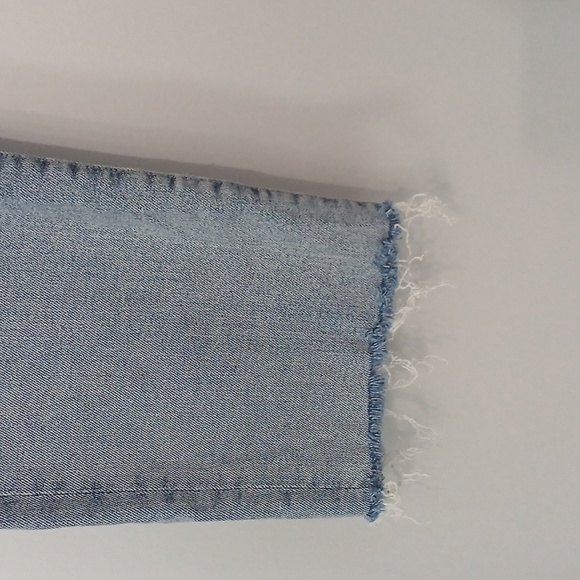 KENSIE Women's Blue Jeans, PRE-OWNED GOOD CONDITIONS,  size 12 stretch - Picture 2 of 5